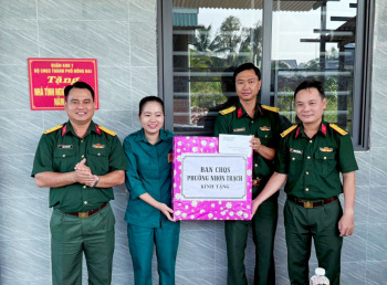 Trao tặng nhà tình nghĩa Quân – Dân tại phường Nhơn Trạch