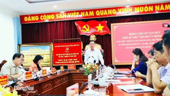 Phó Bí thư Thành ủy Võ Tấn Đức làm việc với phường Xuân Lộc