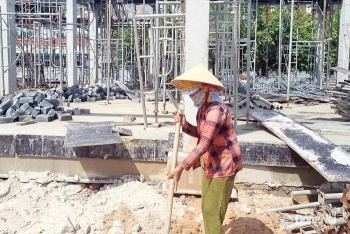 Extending social security to informal workers