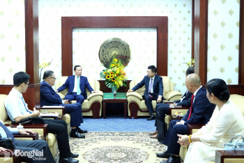 Tăng cường kết nối, hợp tác giữa Đồng Nai với Liên đoàn Thương mại và Công nghiệp Việt Nam