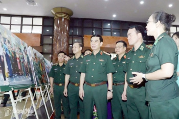 Xây dựng khu vực biên giới vững mạnh, gắn phát triển kinh tế - xã hội với củng cố quốc phòng, an ninh, đối ngoại