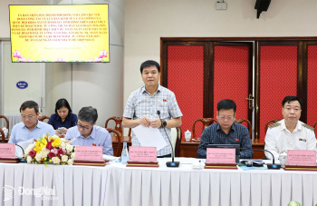 Dong Nai People's Committee works with NA's Committee for...