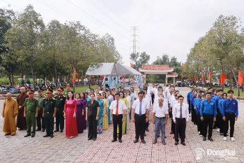 Trang trọng Lễ tưởng niệm 62 năm Vụ thảm sát Giồng Sắn
