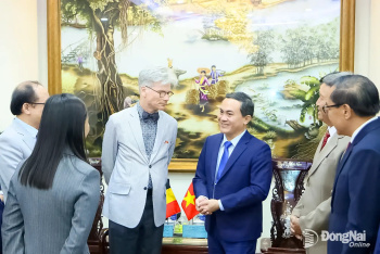 Tân Đại sứ Đặc mệnh Toàn quyền Vương quốc Bỉ tại Việt Nam...