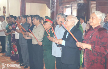 Lãnh đạo thành phố Đồng Nai dâng hương, hoa tại các di tích...