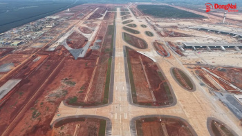Hoàn thiện đường băng số 1, sẵn sàng đón chuyến bay đầu tiên hạ cánh Sân bay Long Thành
