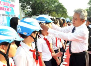 Ra quân thực hiện Năm An toàn giao thông