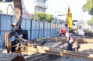 Chống ngập cho đường Nguyễn Ái Quốc