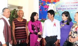 Hạt nhân tích cực trong đồng bào thiểu số