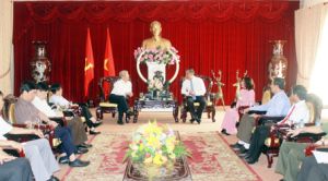 Nguyên Chủ tịch nước Trần Đức Lương thăm Đồng Nai