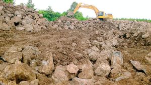 Xóa bỏ tình trạng “núp bóng”, khai thác đất, đá trái phép