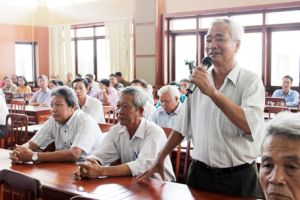 Lắng nghe dân để sửa mình