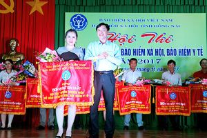 Góp phần đưa pháp luật đến người lao động