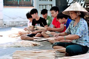 Làng bánh chưng Hố Nai rộn ràng vào vụ Tết