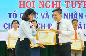 Tuyên dương hơn 190 tổ chức, cá nhân hoàn thành tốt nghĩa vụ thuế