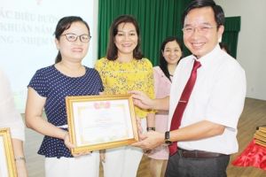 Nâng cao trình độ, y đức để phục vụ người bệnh tốt hơn