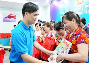 “Tết sum vầy” - ấm lòng người lao động xa quê