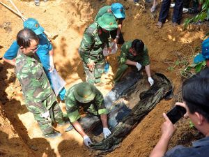 Tiếp tục tìm kiếm, quy tập hài cốt liệt sĩ