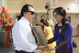 Huy động được nhiều nguồn lực hỗ trợ cho người mù