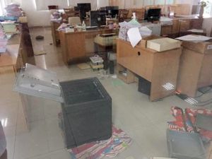 Điều tra vụ đột nhập công ty cạy két sắt