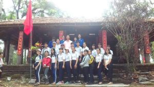 Nhớ Bác Hồ, thăm di tích thờ Người