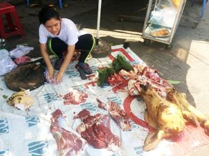 Nguy cơ mất an toàn vệ sinh thực phẩm ở chợ còn cao