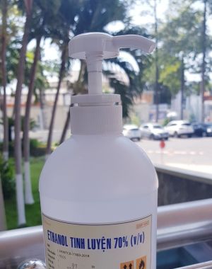 Hơn 13,8 tỷ đồng mua dụng cụ chống dịch covid–19 cho các trường học