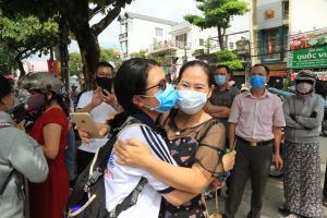 Ngày đầu tiên thi tốt nghiệp THPT năm 2020: Suôn sẻ, không gặp sự cố nào