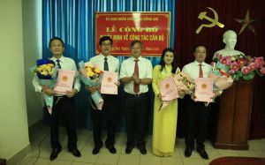 Công bố các quyết định của Chủ tịch UBND tỉnh về công tác cán bộ