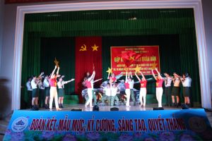 Trường Hạ sĩ quan xe tăng I gặp mặt đoàn kết quân dân