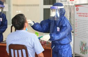 Gần 400 cán bộ, công chức, viên chức xét nghiệm SARS-CoV-2