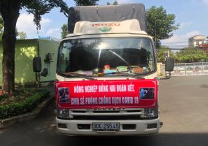 Không thực hiện kiểm tra các phương tiện vận chuyển hàng hoá thiết yếu đã được dán giấy nhận diện mã QR Code