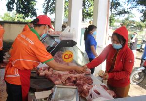 Triển khai nhiều điểm bán hàng nhu yếu phẩm bình ổn giá