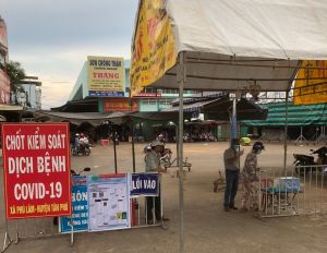 Đẩy nhanh tiến độ tiêm vaccine phòng Covid-19 cho các tiểu thương