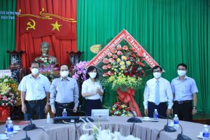 Lãnh đạo tỉnh chúc mừng Ngày nhà giáo Việt Nam 20-11