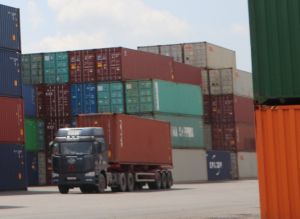 Tháng 10: Dịch vụ kho bãi và hỗ trợ vận tải tăng gần 21%