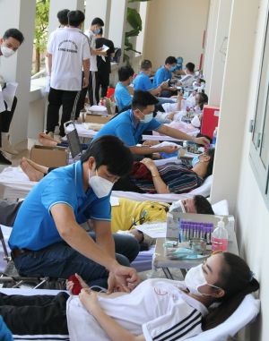 Thực hiện 11 đợt tiếp nhận hiến máu tình nguyện nhân Lễ hội Xuân hồng năm 2022