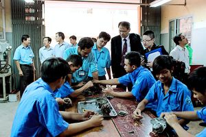 Đào tạo lao động kỹ thuật hướng đến mục tiêu đáp ứng nhu cầu xã hội