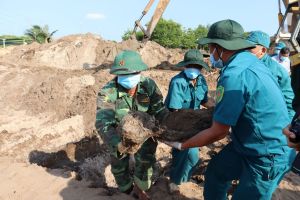 Đến 17 giờ ngày 16-3, các lực lượng đã tìm thấy tổng cộng 28 bộ hài cốt liệt sĩ tại Nhơn Trạch