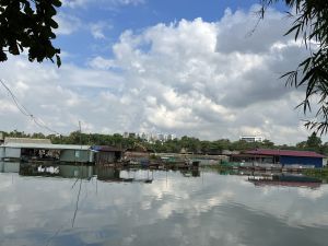 TP.Biên Hòa giảm và tiến tới ngưng nuôi cá lồng, bè trên sông Cái