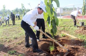 Hơn 500 người tham gia mít tinh Ngày Môi trường thế giới