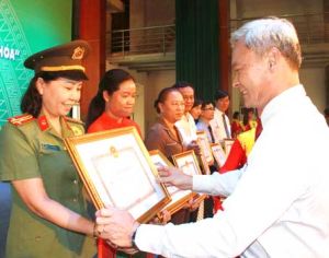 Hướng phong trào Toàn dân đoàn kết xây dựng đời sống văn hóa vào chiều sâu