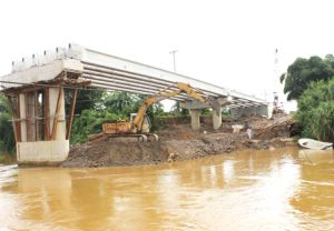 Đắc Lua sẽ không còn ngăn sông cách trở