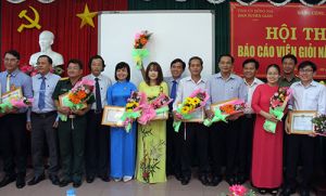 Sôi nổi hội thi báo cáo viên giỏi tỉnh năm 2016