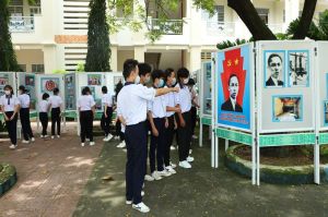 Triển lãm ảnh Kỷ niệm 120 năm Ngày sinh đồng chí Lê Hồng Phong