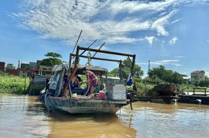 Tiếp tục phát hiện hút cát trái phép trên sông Đồng Nai