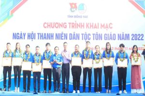 Tạo sân chơi cho thanh niên tôn giáo, dân tộc