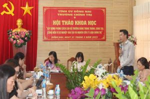 Bàn giải pháp xây dựng phong cách cán bộ trường Đảng trung thành, sáng tạo, cống hiến