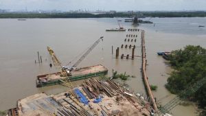 Hoàn thiện thể chế, chính sách và đẩy mạnh phát triển liên kết vùng