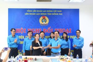 Thêm nhiều quyền lợi cho lao động nữ thông qua đối thoại